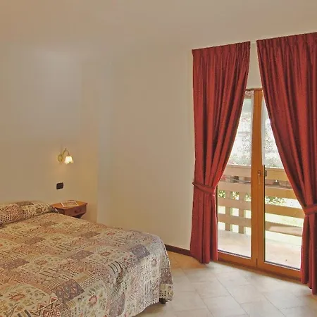 Castello Hotel 2*